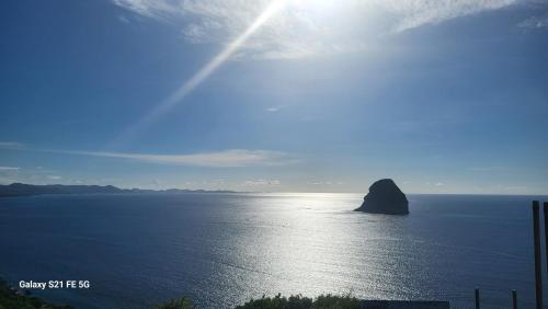Ti Paillettes Calme vue mer et plage à 50 m