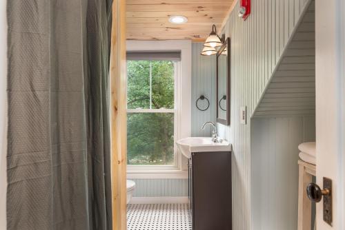 TuckAway Suites at East Branch in 巴特利特