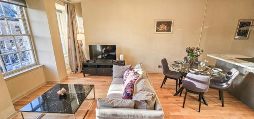 Royal Mile - Bright 2 Bedroom Apartment, Édimbourg (photo 3)