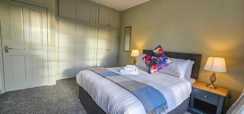 Royal Mile - Bright 2 Bedroom Apartment, Édimbourg (photo 11)