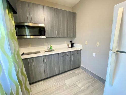 Executive Suite with Two Queen Beds - Non-Smoking