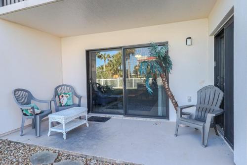 Ocean Village Club O16 - image 27