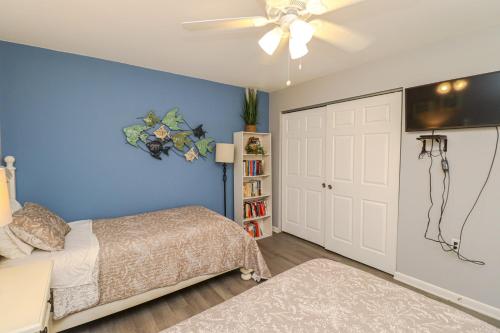 Ocean Village Club O16 - image 35