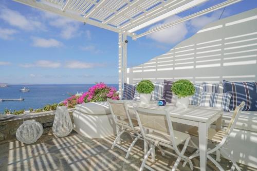 Villa Dream Views, steps away from Mykonos Town