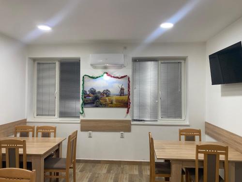 Restorāns, Hostel Flora Mezdra in Mezdra
