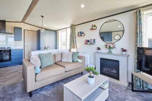Host & Stay - Kinara Lodge, Pickering (photo 2)