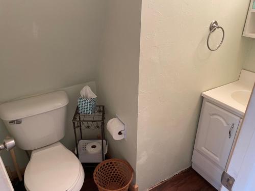 Lazy Daze Lagoon by Simple Life Rentals