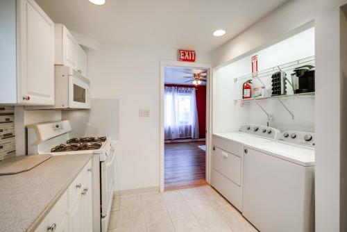 Eclectic Atlantic City Home about 1 Mi to Casinos! in Atlantic City, USA