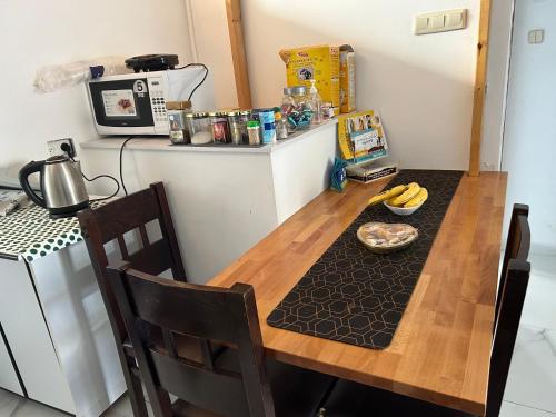 Kitchen, סוויטות עין השמש eye sun in Arad