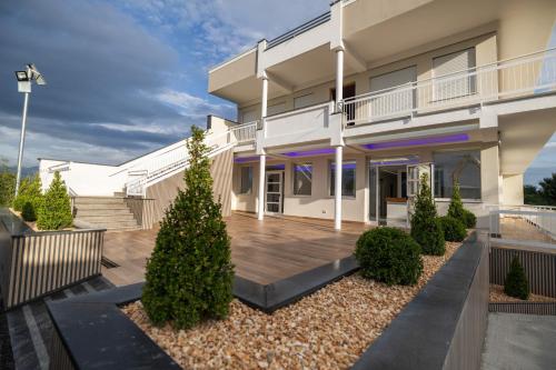 Зовнішній вигляд готелю, Luxury Rooms in Somma