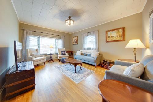 Central Meadville Apartment - Walk to Downtown! in Meadville, USA