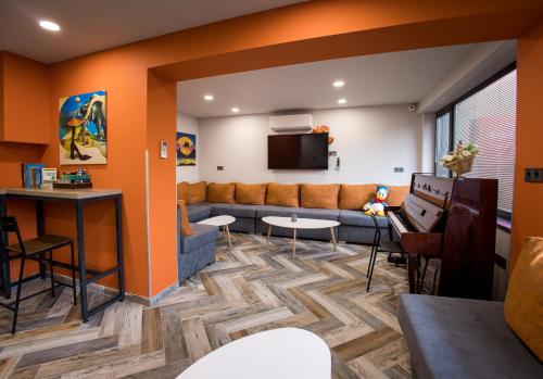 Спільний лаунж/ТБ зона, DORM BG pet-friendly Aparthotel in Стара Загора