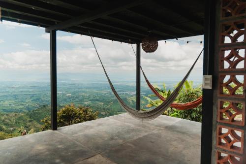 Exterior view, El Refugio in Pijao