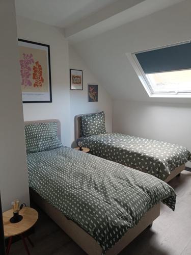 Modern Triplex 140m2 - 4 bedrooms, 1 living room & 2 bathrooms - 8 people in Brussels city, Brüssel (Foto 7)