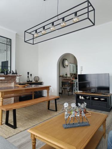 Modern Triplex 140m2 - 4 bedrooms, 1 living room & 2 bathrooms - 8 people in Brussels city, Brüssel (Foto 3)