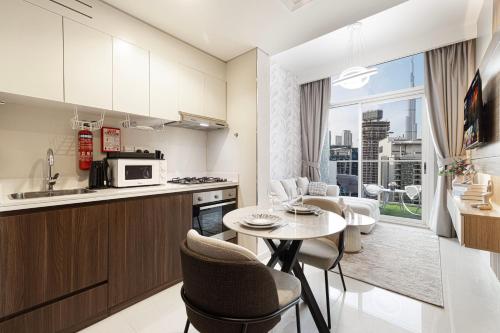 Burj Khalifa View 1 Bedroom Apartment With Balcony For Up To 4 Person, Dubai (Foto 3)