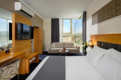 Oaks Hotel  (Oaks Hotel) in مجدل شمس