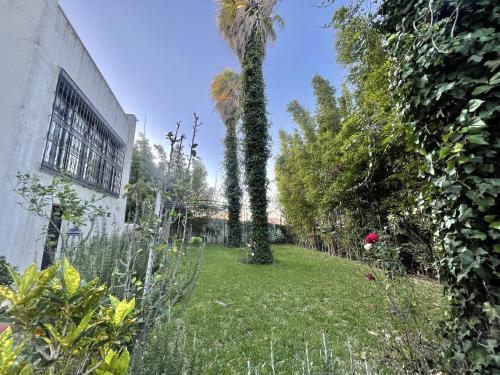 Villa with Sea View image 4