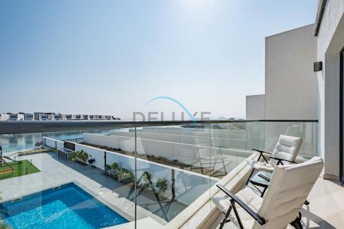 Kilátás, Special Offer with BBQ, Pool Perfect for Groups by Deluxe Holiday Homes in Al Aqah