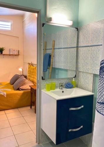 Trois Rivières T2 avec grande terrasse ombragée vue mer Trois Rivières T2 avec grande terrasse ombragée vue mer