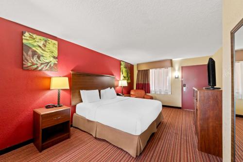 2 bedrooms, 3 beds
