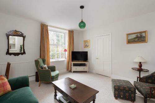 Churchill House - Two Bedrooms - Street Parking - Garden, Bath (photo 8)