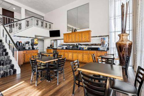 SureStay Hotel by Best Western Duncan