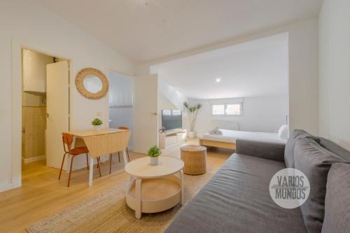 Bright Apt 3pax a 1min andando de la Plaza Mayor - image 9