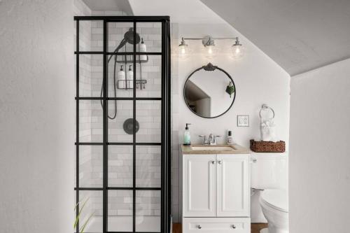 4Bd 3ba Near UNM Old Town and Downtown Dog Friendly