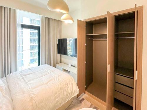 Luxury Studio near burj khalifa in Azizi Riviera, Dubai (Foto 6)