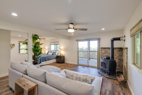 Ski, Hike and Fish Mtn-View Gem with Deck in Tuolumne in Tuolumne (CA)