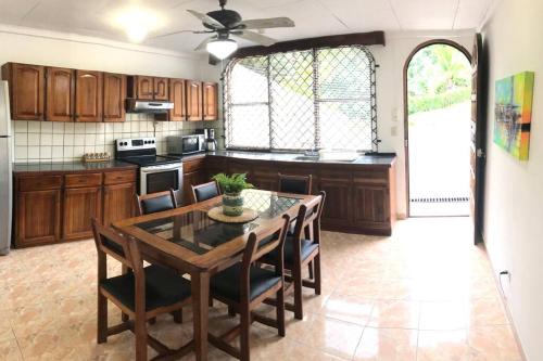 Ocean view Apartment in Limon