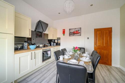 75CR - Stylish 4-Bedroom House in Holbeck, Leeds (Foto 3)