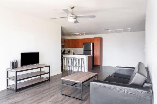 Upstay - Condo with Pool Gym Games and BBQ in Austin, USA
