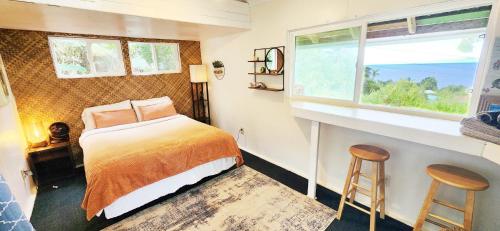 . Jungalow Cabin Farmstay - 180 Degree OceanViews Stargazing Whale Watching on Hamakua Coast Hawaii