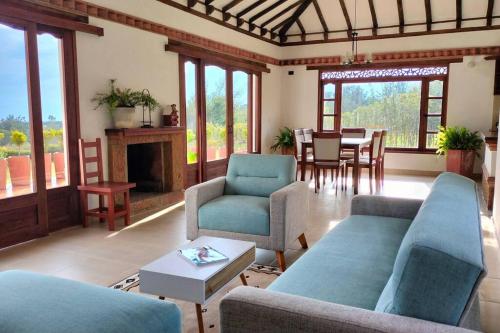 Rafaella in El Roble