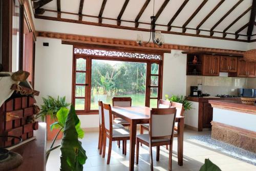 Rafaella in El Roble