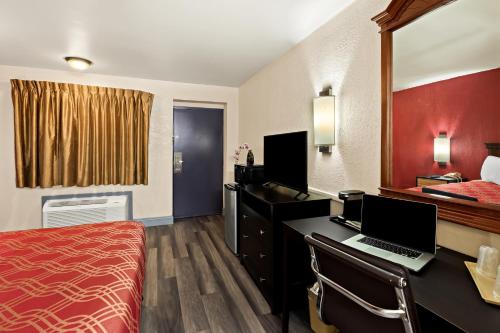 Bellmawr Economy Inn Bellmawr-Philadelphia Area in เบลล์มาร์ (NJ)