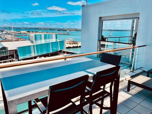 New Waterfront Penthouse on Princes Wharf with Harbor view! The heart of Auckland City! Free Parking!, Auckland (photo 7)