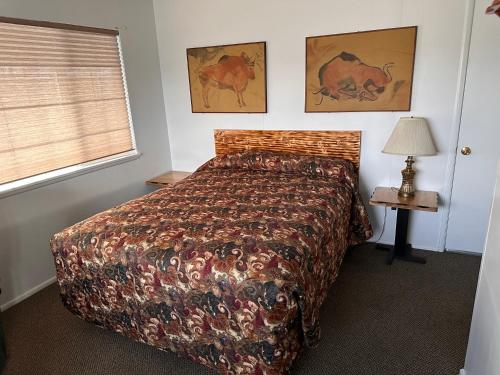 . Rim Rock Motel