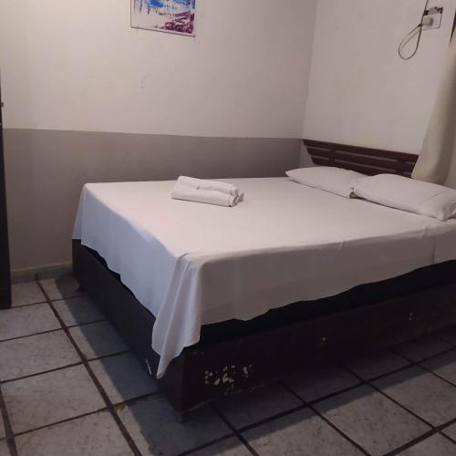 1 double bed, 2 twin beds