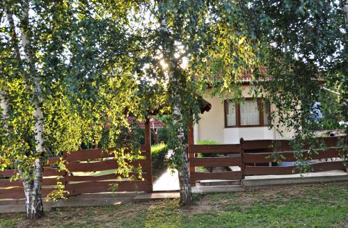  Csuka Vendégház, Pension in Tiszafüred bei Kisújszállás