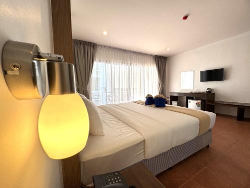 Standard - 1 Double Bed with Balcony