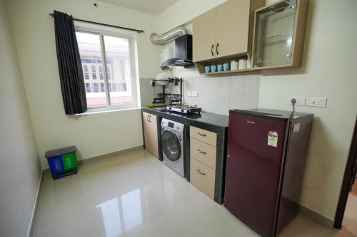 keuken, 1 BHK Near Varca Beach near The Zuri White Sands Casino