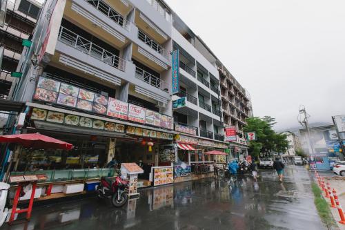 Royal Beach Residence, Patong Beach, Strand Patong