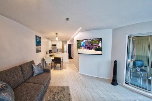 Upscale Modern Apartment in Whistler, Canada