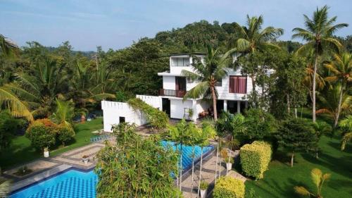 Shades Hotel & Villa - Matara