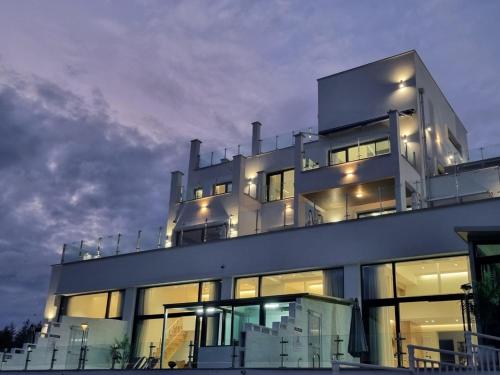 Yeosu Blau Pool Villa in Hwajeong-myeon