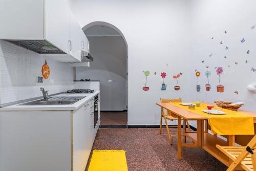  Appartamento Croce Bianca Vela - Affitti Brevi Italia, Ferienwohnung in Genua