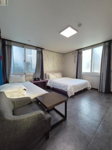 Triple room, deluxe